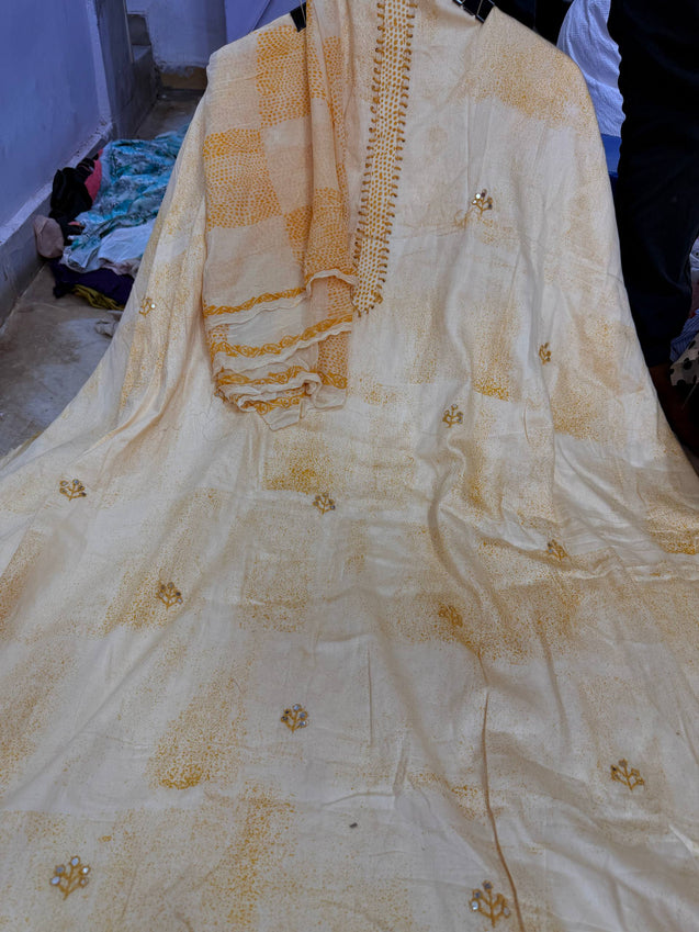 (SALE Discounted Prices) Premium Complete Suits Collection With Dupatta