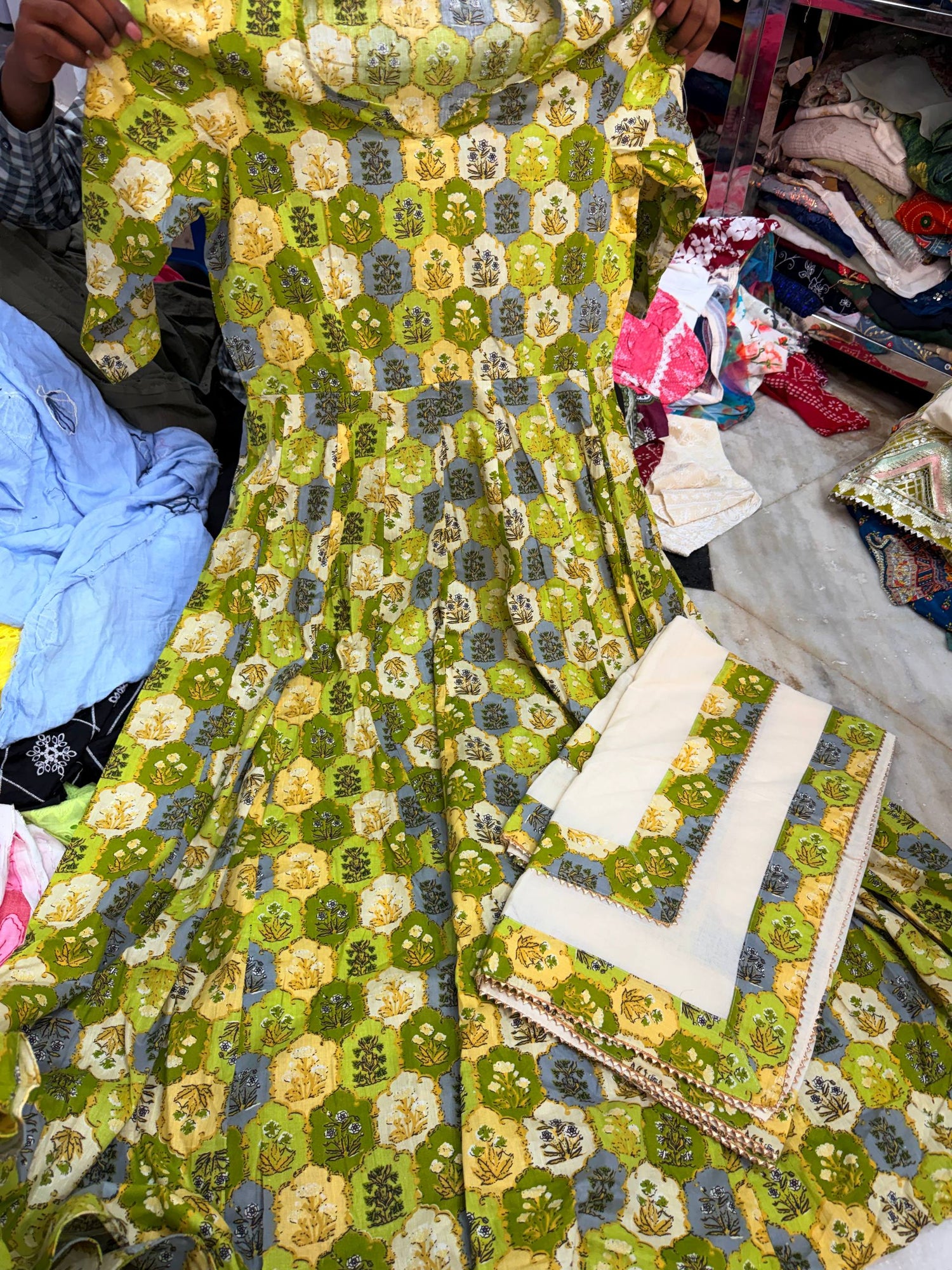 (SALE Discounted Prices) Most Premium Readymade Suit Collection (L SIZE)