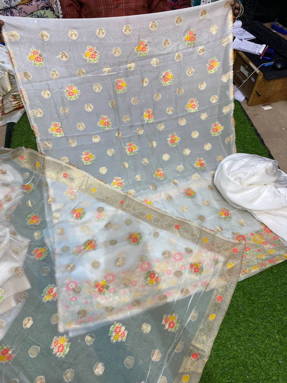 Premium Organza Silk Suits With Dupatta & SALWAR (DYEABLE)