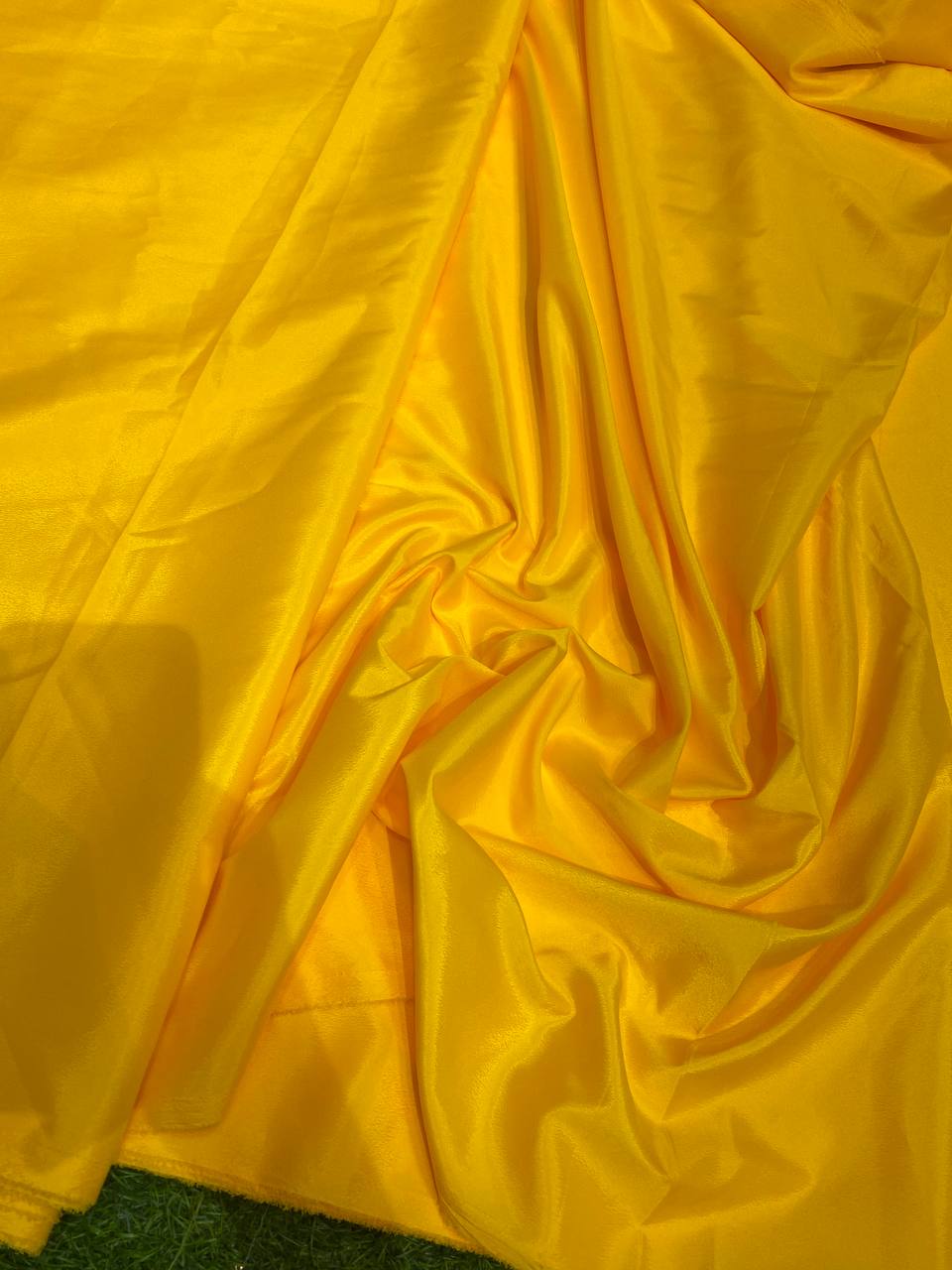 Premium Quality Of Crepe Fabric  ( Laddu Pila)