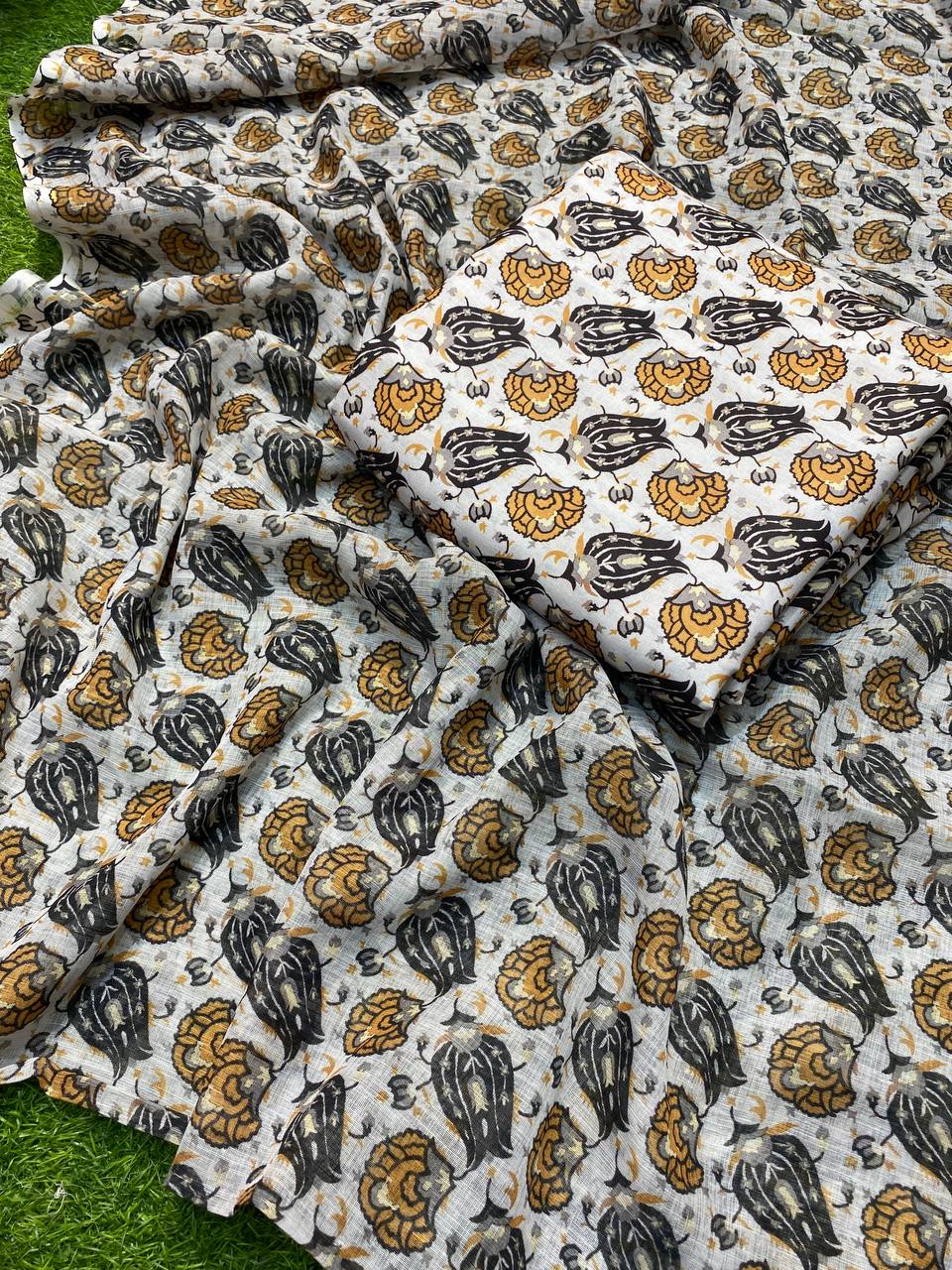 Most Premium Pure Quality Of Linen Fabric - Suit with dupatta