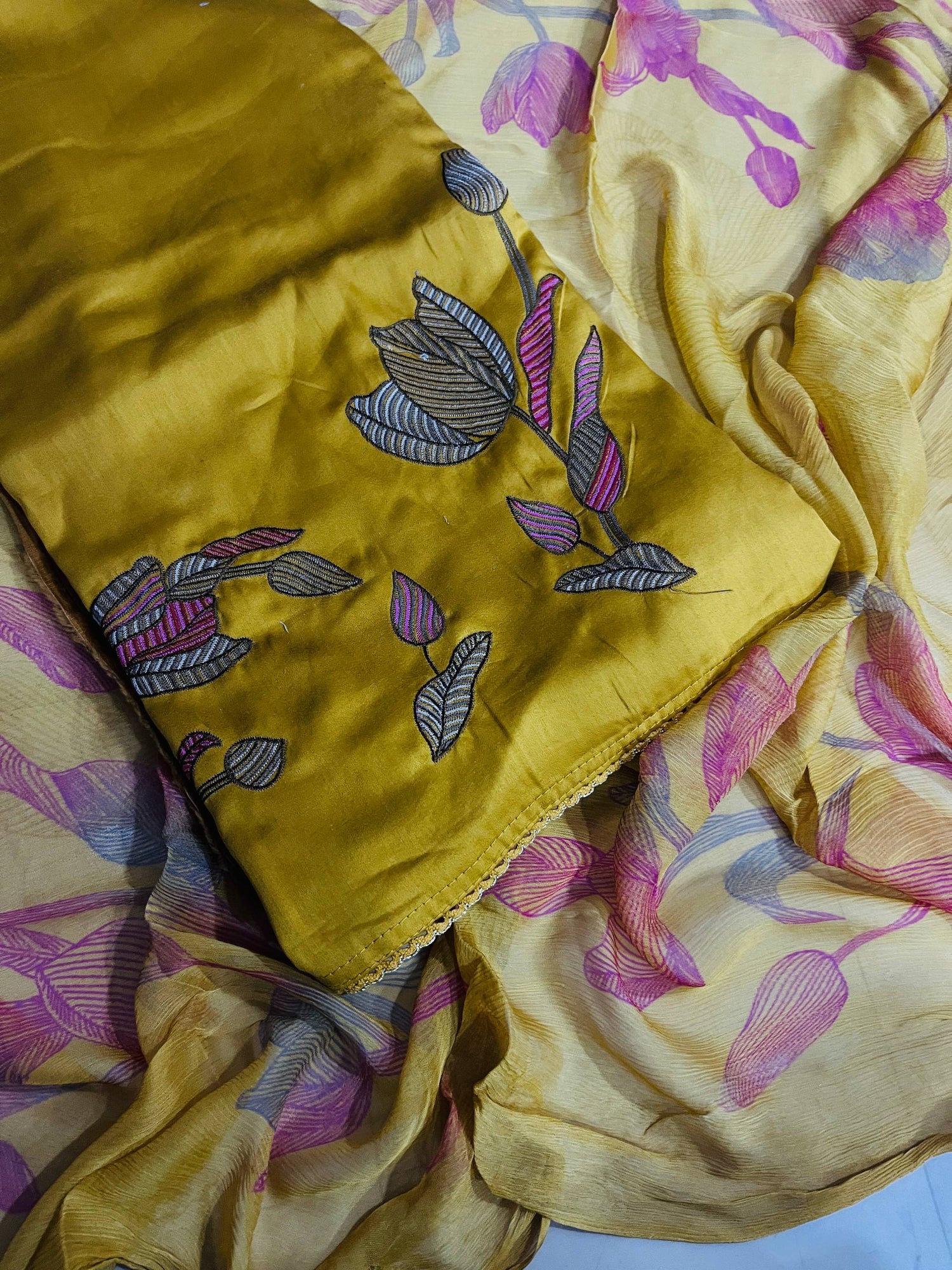 (SALE Prices) Premium Complete Suit Set With Dupatta