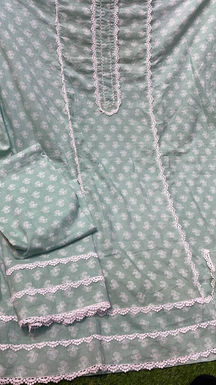 Premium Quality Of Unstitched Suits On SALE Now!! ♥